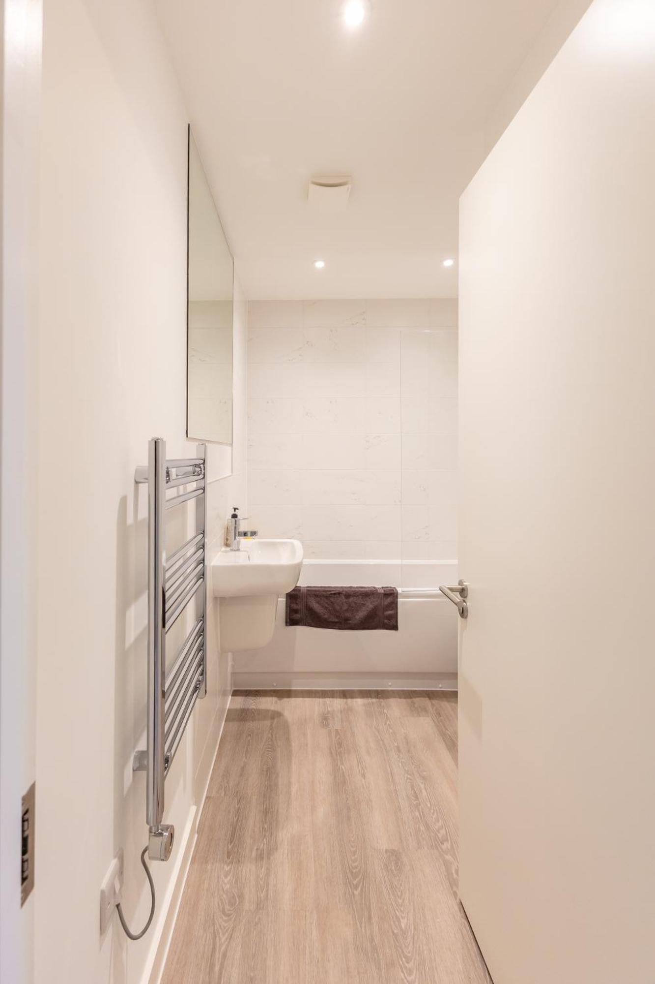 Stunning Modern 3 Bedroom Townhouse - Perfect Getaway Manchester Exterior foto